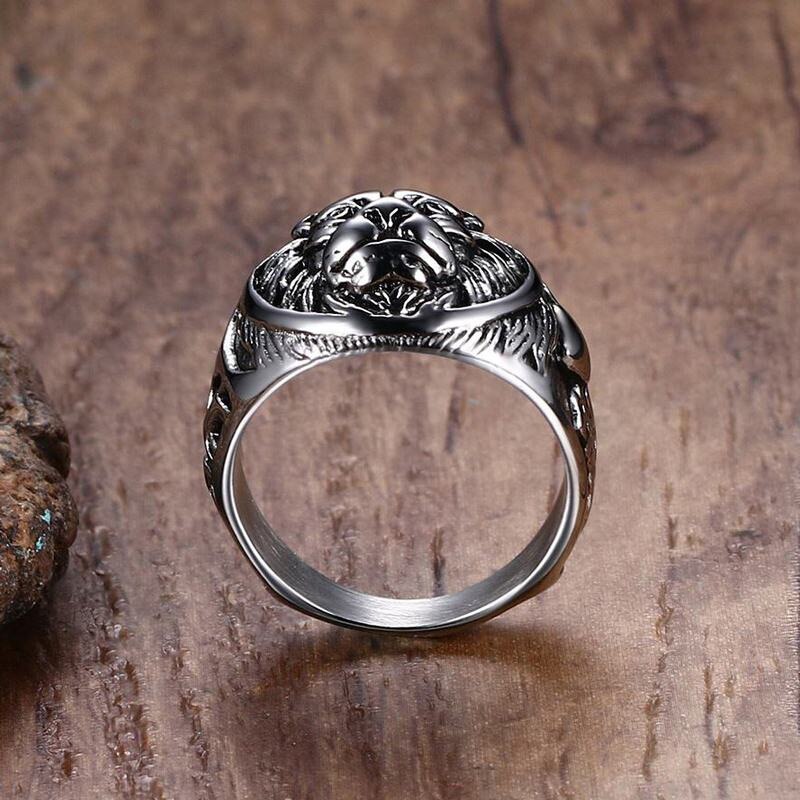 Lion Head Rings - TravelBall